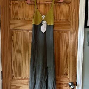 NWT midi dress
From The Rollin J Boutique 
Sweater material